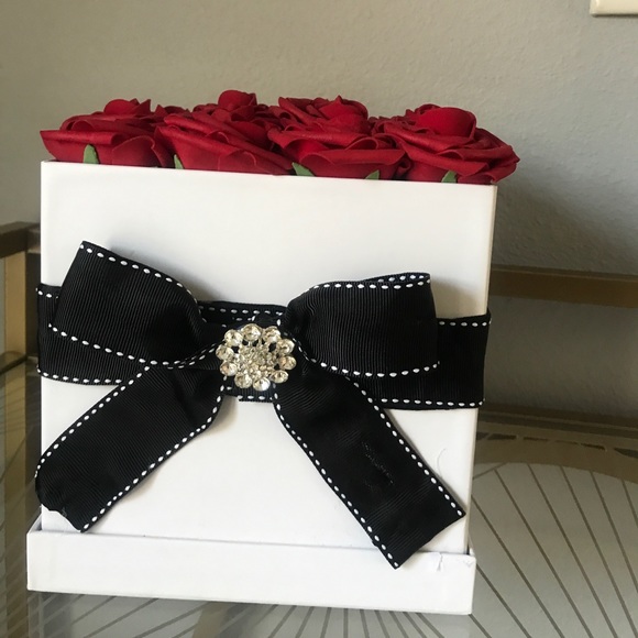 COPY - Artificial Flower Box Bouquet - Picture 2 of 6